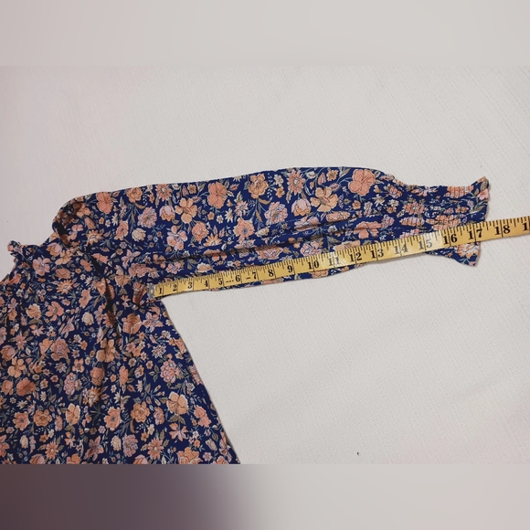 Levi's Floral High-Neck Long Sleeve Blouse Size M - Picture 12 of 13